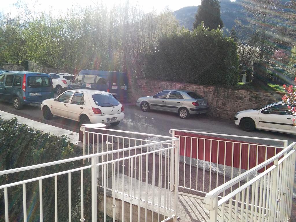 Homtel Le Parc Hotel Allevard Bagian luar foto